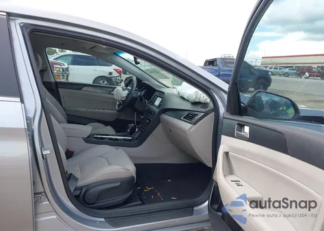 2017 Hyundai Sonata Sport z USA, uszkodzony, nr VIN 5NPE34AF6HH438222